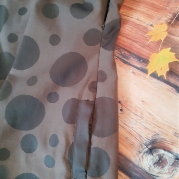 Beautiful dress. No flaws. Great condition. - Picture 2 of 3